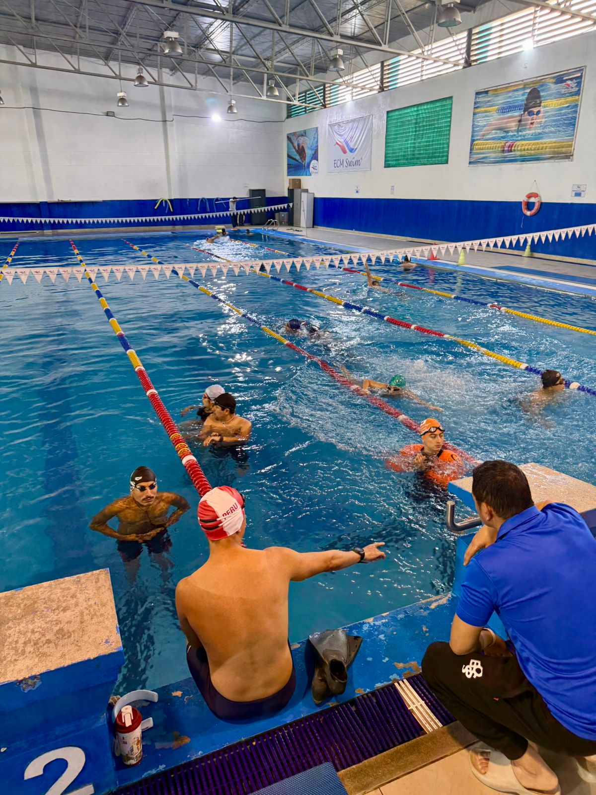 Entrenamiento de la comunidad Deep Blue en piscina